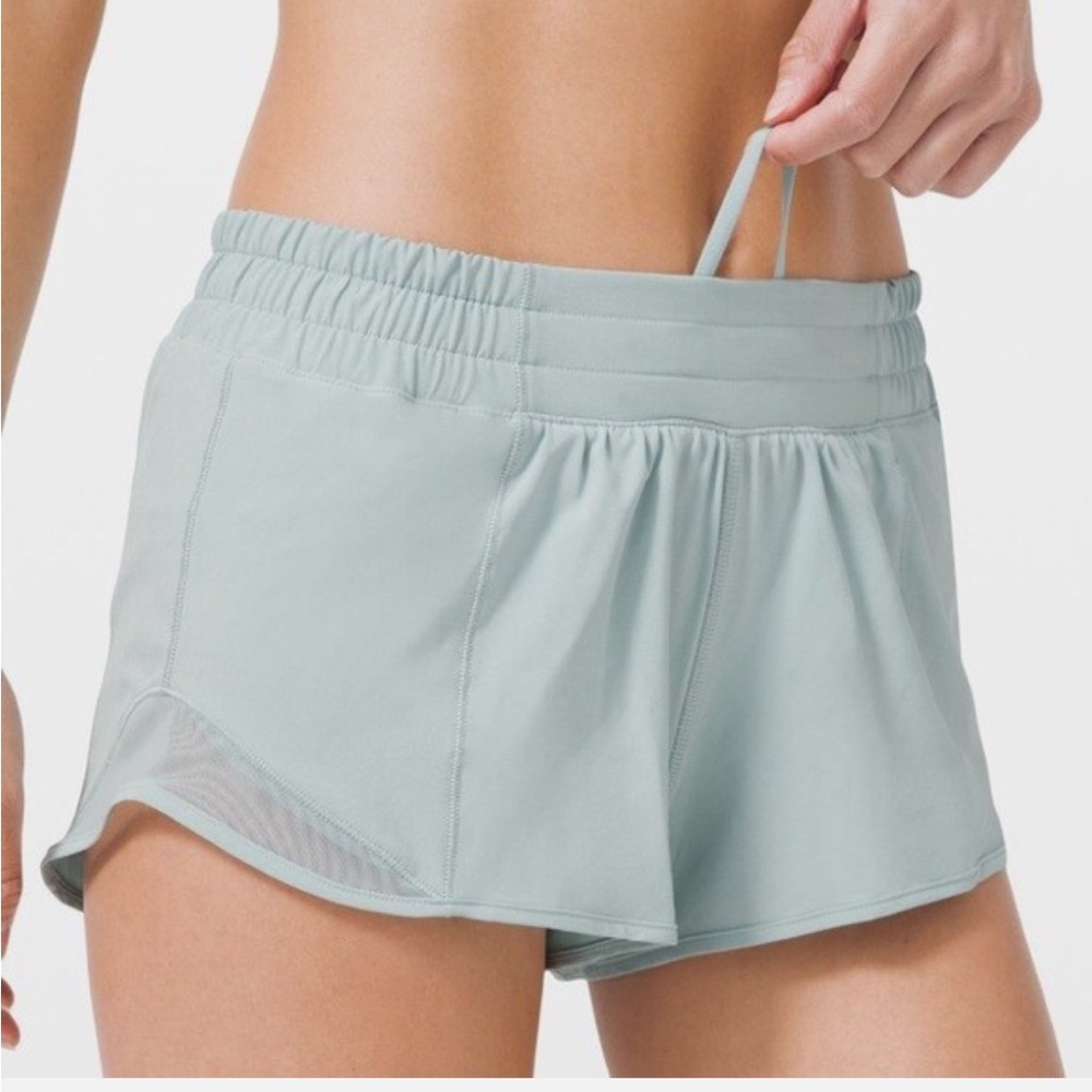 lululemon athletica LULULEMON HOTTY HOT  SHORTS II 2.5